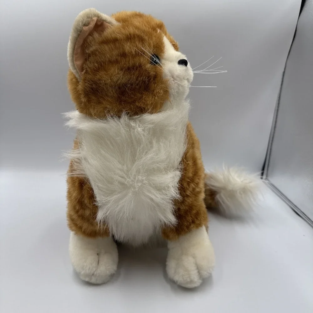 Dan Dee Realistic Plush Cat With Whiskers Green Eyes